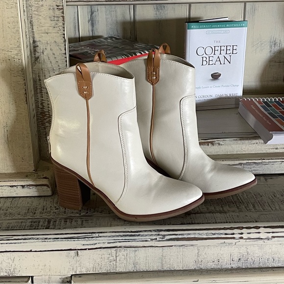 Altar’d State Western Ankle Boots - Picture 4 of 5